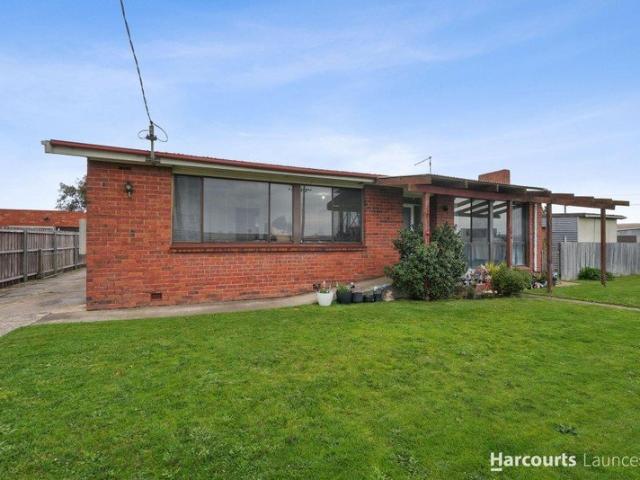 Low Maintenance Mowbray Home