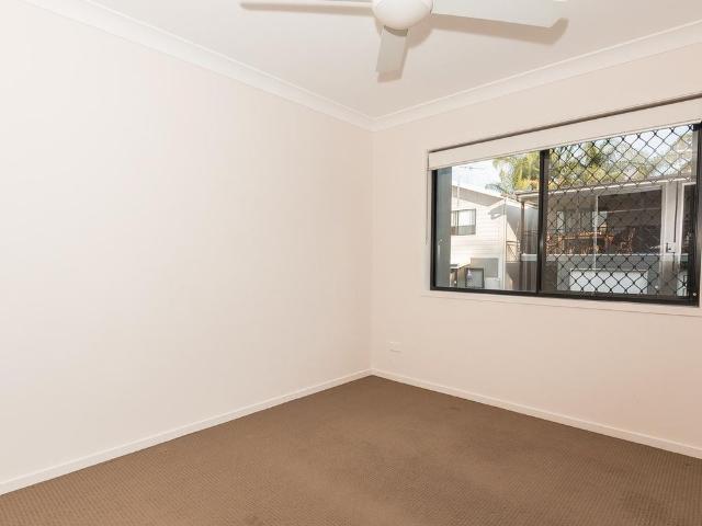 Low maintenance modern townhouse