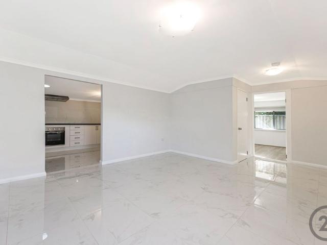 Low Maintenance & Modern Unit in Central Mandurah