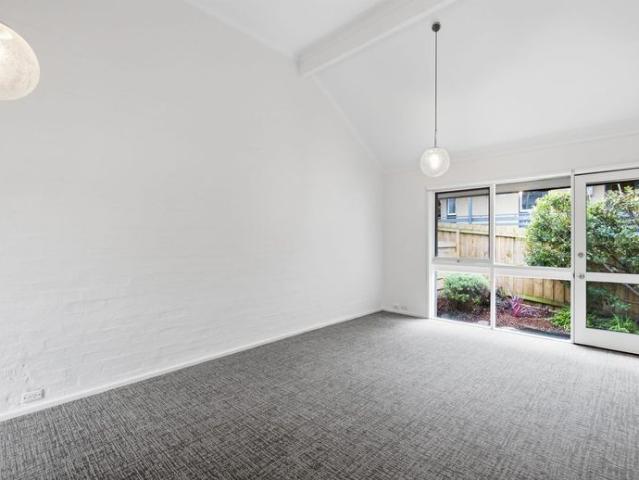 Low Maintenance Newly Renovated 3 Bed in Fantastic Location!