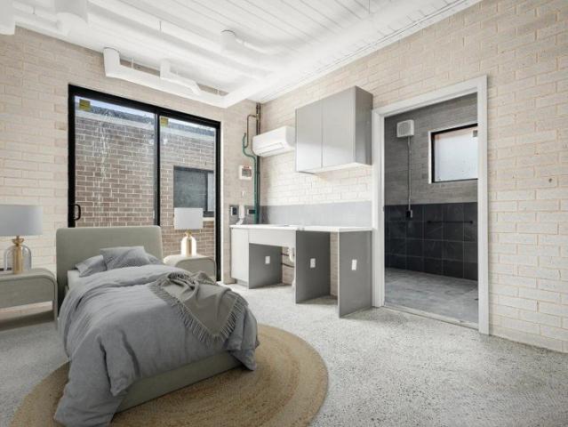 Low Maintenance Studio Unit