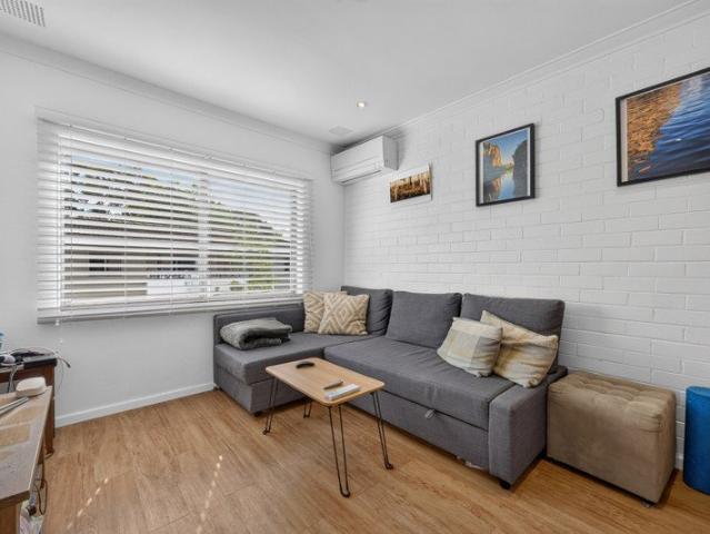 Low Maintenance Subiaco Top Floor Living