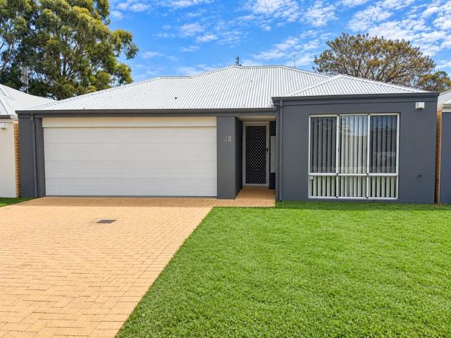 LOW MAINTENANCE & PARTIALLY FURNISHED 4 x 4 HOME