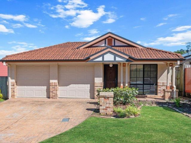 LOW MAINTENANCE PERFECT FOR A YOUNG FAMILY OR BUSY COUPLE