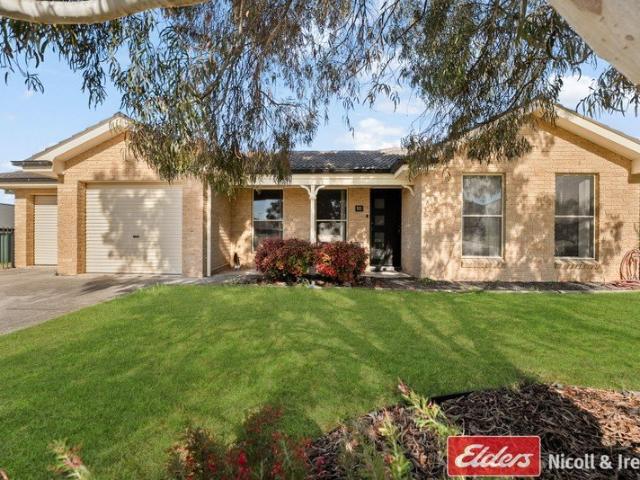 LOW MAINTENANCE + PREMIUM LOCATION!