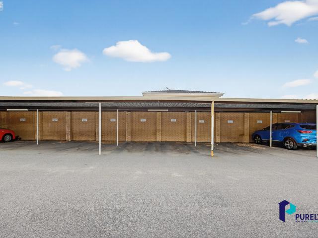 Low Maintenance, Prime Location