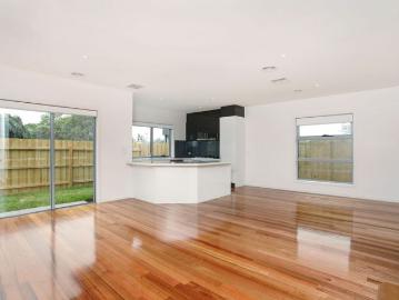 LOW MAINTENANCE QUALITY TOWNHOUSE
