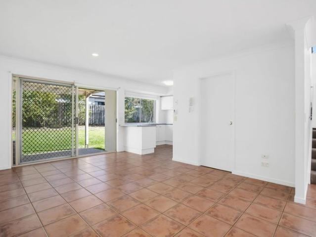 LOW MAINTENANCE TOWNHOUSE IN GATED COMPLEX