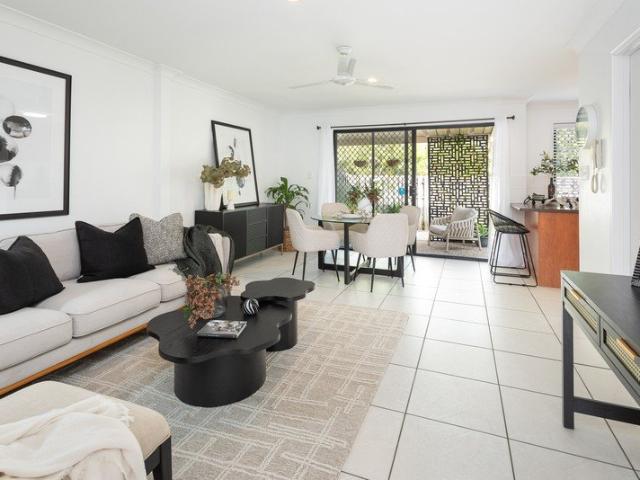 Low Maintenance Townhouse in Secure Gated Boutique Complex Move in Ready!