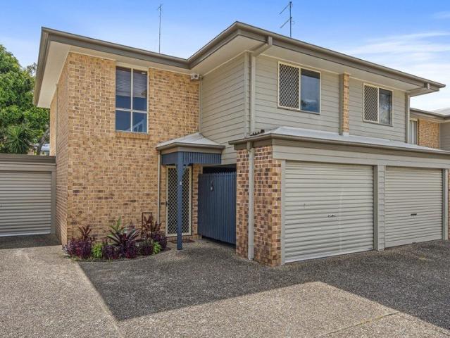 Low Maintenance Townhouse Living in a Quiet Morningside Setting