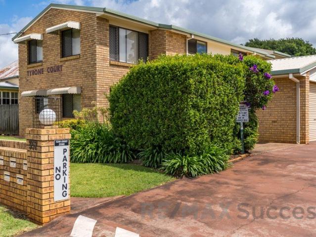 Low Maintenance Townhouse Living in Convenient Newtown Location