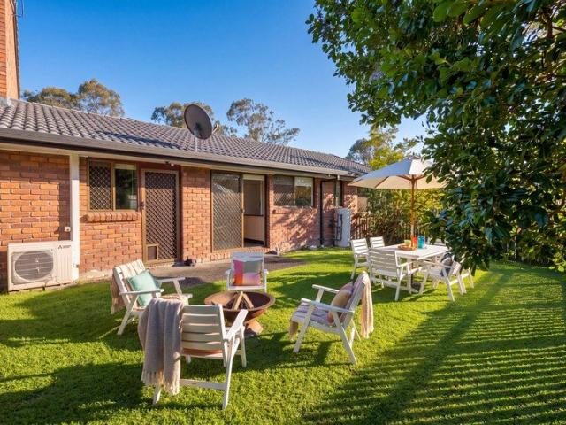 Low Maintenance Townhouse with Exciting Renovation Potential Will Be Sold!
