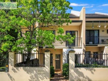 Low Maintenance Terrace Style Townhouse