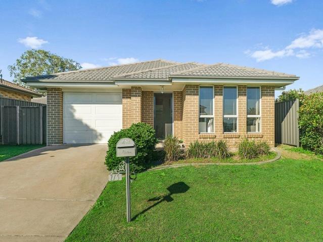 Low Maintenance Three Bedroom Villa in a Convenient Greta Location