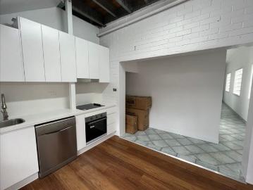 Low Maintenance Two Bedroom Flat in Prime Bexley Location