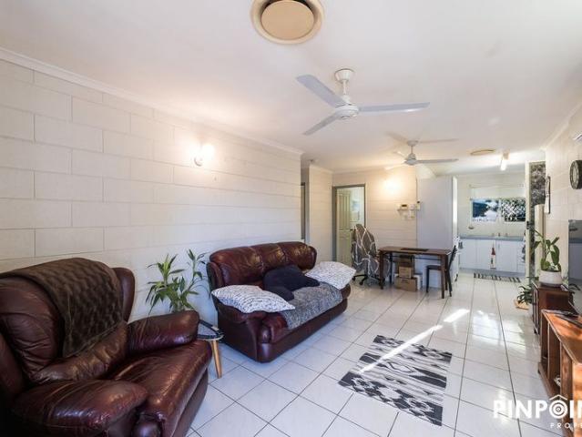 Low Maintenance Two Bedroom Unit in Andergrove