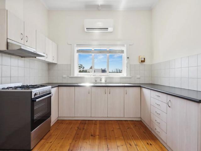 Low Maintenance Two Bedroom Unit in Prime Location!