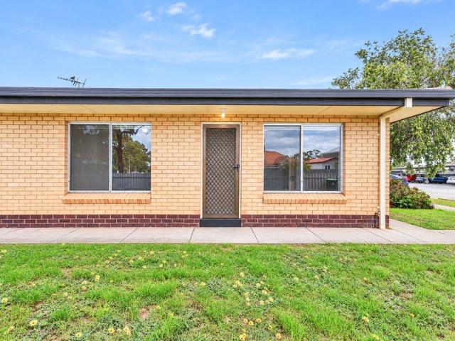 Low Maintenance Two Bedroom Unit in Prime Salisbury Location