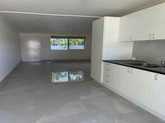 Low Maintenance Unit | Walk to Shops & Transport | Built In Robes | Carport | Convenient Location