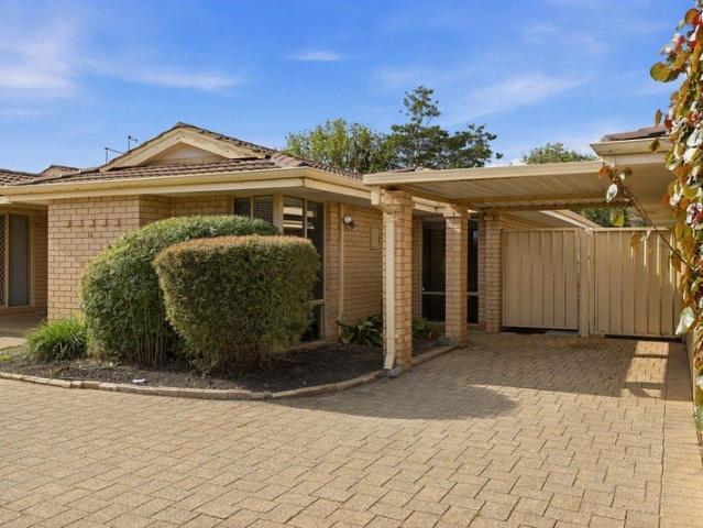 LOW MAINTENANCE UNIT WITHIN A PEACEFULLY PLACED AND CENTRAL COMPLEX