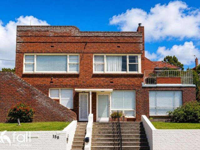 Low Maintenance Unit in the Heart of Lenah Valley