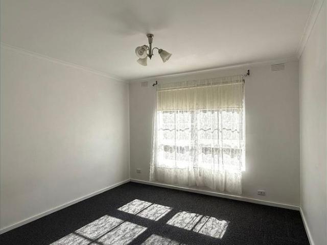 Low Maintenance Unit in a Prime Noble Park Location