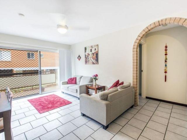 Low Maintenance Unit in Central Location