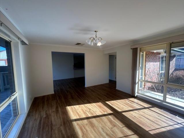 Low maintenance unit in prime location