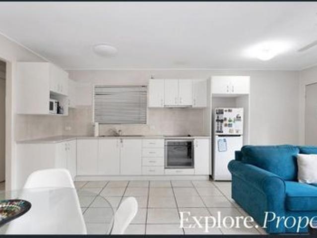 Low Maintenance Unit in Quiet Complex