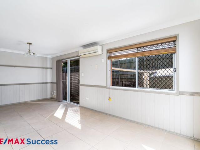 Low Maintenance Unit in Quiet Greenmount Location