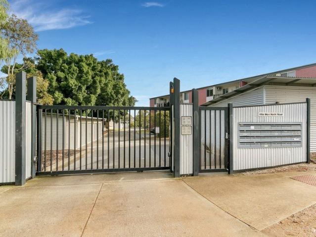 Low Maintenance Unit in Secure Gated Community