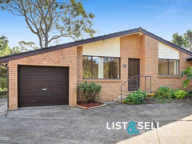 Low Maintenance Villa in Central Location
