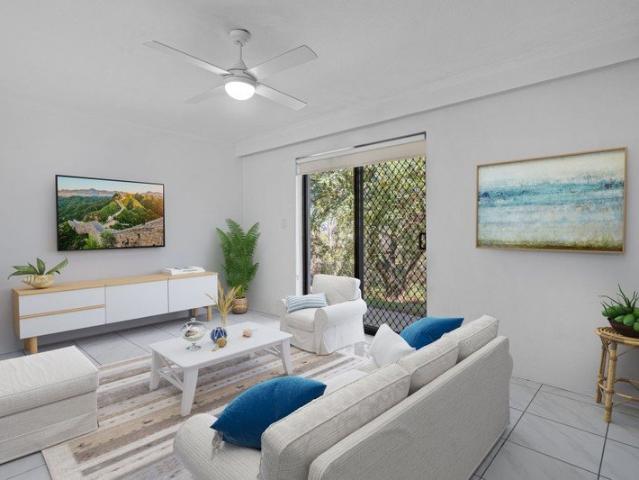 Low set apartment in quiet location