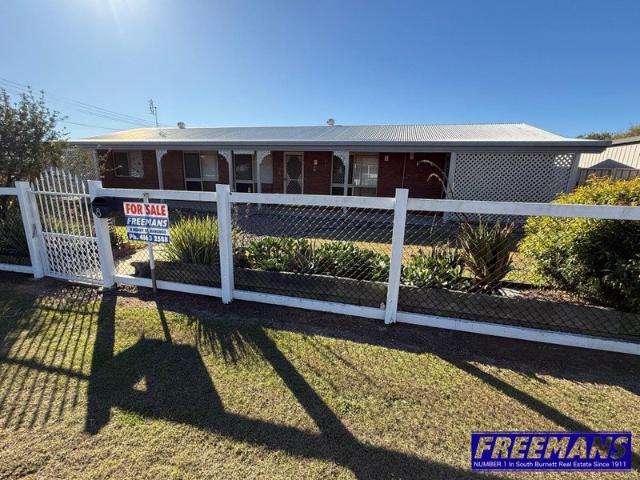 Low Set Family Home with Shed on 1,042m2