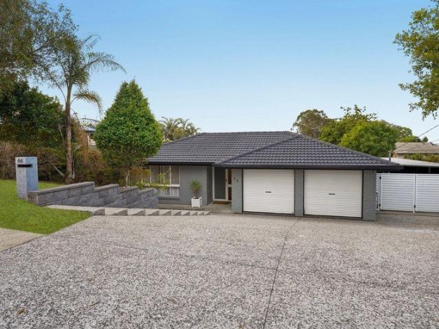 Low Set Family Living with Room for a trailer