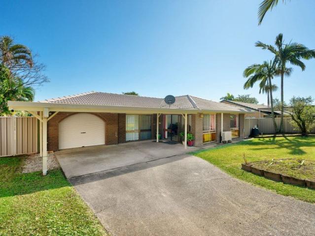 Low Set Home with Rumpus, Alfresco & Excellent Location!