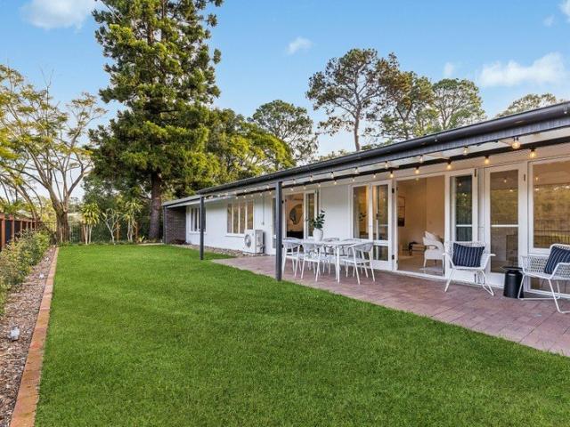 LOW SET LIVING WITH A LEAFY OUTLOOK