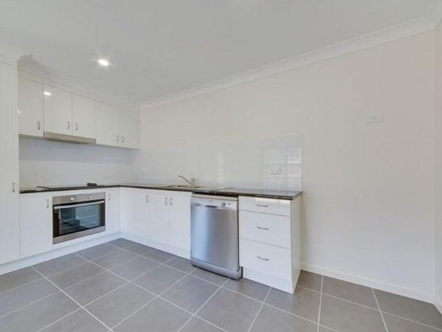 Low Set, Low Maintenance Modern Brick in Gracemere