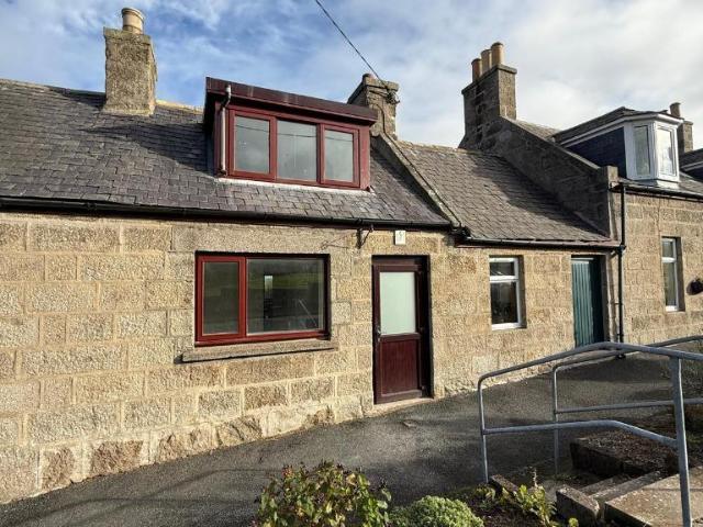 Low Street, New Pitsligo AB43 2 bed terraced house to rent £675 pcm £156 pw