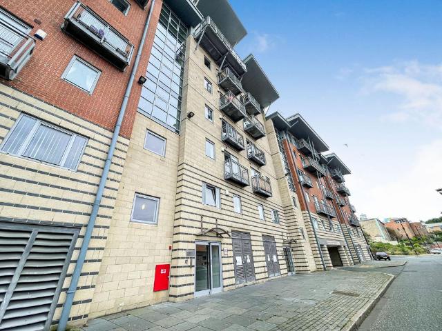 Low Street, Sunderland, Tyne and. 2 bed apartment to rent £800 pcm £185 pw