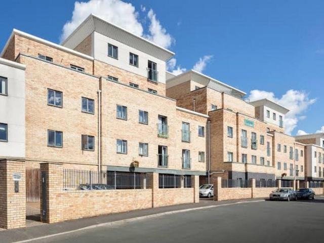Low Road, Doncaster, DN4 2 bed apartment to rent £3,250 pcm £750 pw