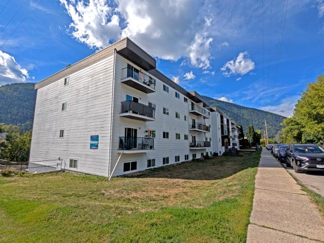 Low rise apartment at 505 Second Street Nelson V1L 5P2