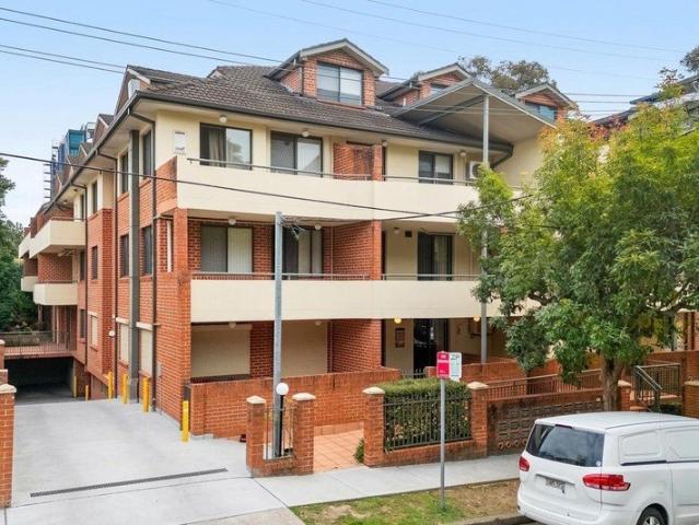 Low Rise, Full Brick East Facing Apartment