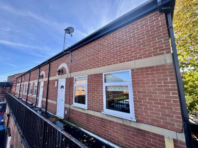 Lowater Street, Nottingham, NG4 3 bed apartment to rent £1,075 pcm £248 pw
