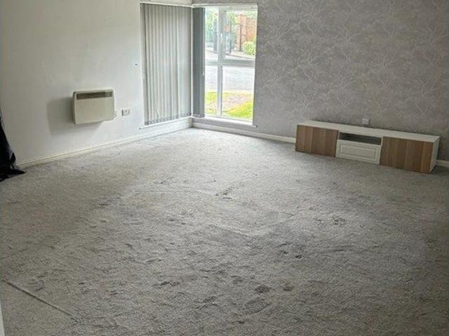 Lowbridge Court, Garston, Liverpool L19, 1 bed flat to rent, £825 pcm | PrimeLocation