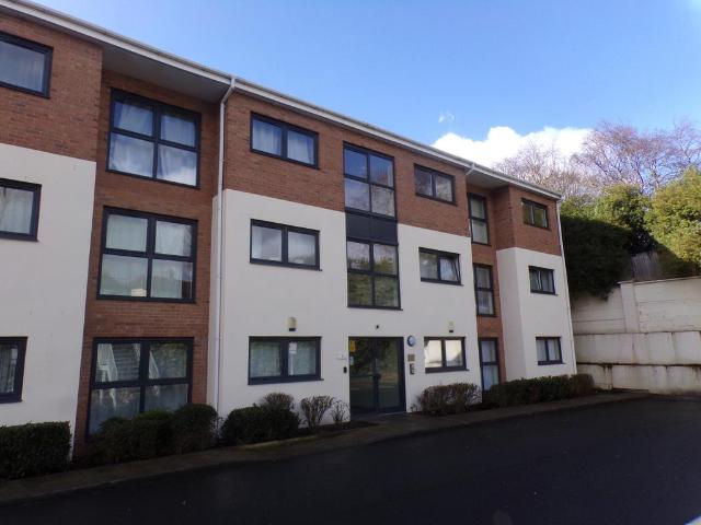Lowbridge Court, Liverpool, L19 2 bed apartment to rent £800 pcm £185 pw