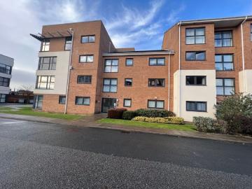 Lowbridge Court, Liverpool L19, 2 bed flat to rent, £800 pcm | PrimeLocation