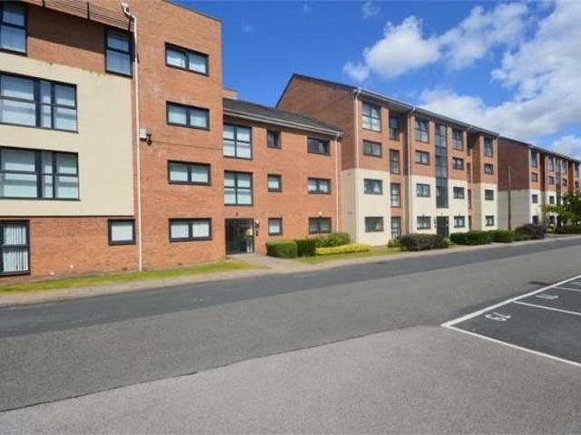 Lowbridge Court, Liverpool L19, 2 bed flat to rent, £850 pcm | PrimeLocation