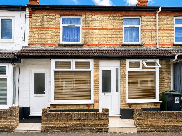 Lowestoft Road, Watford WD24, 1 bed maisonette to rent, £1,200 pcm | PrimeLocation