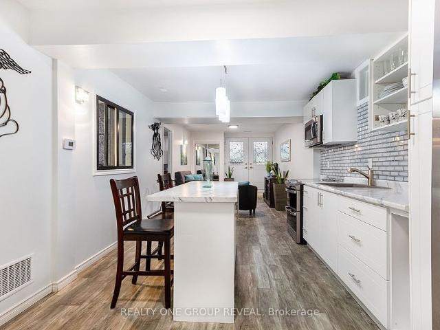 Lower 524 Simcoe Street S, Oshawa